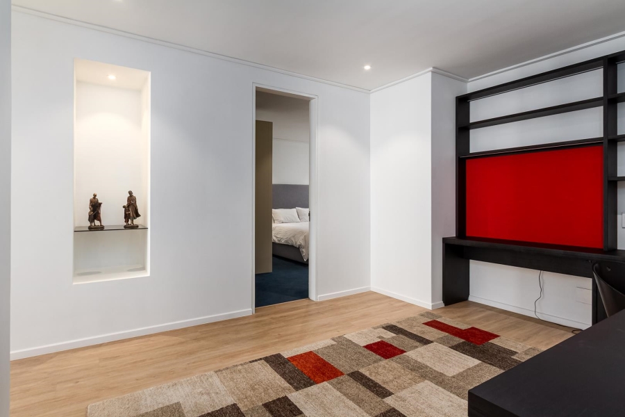 3 Bedroom Property for Sale in Mouille Point Western Cape
